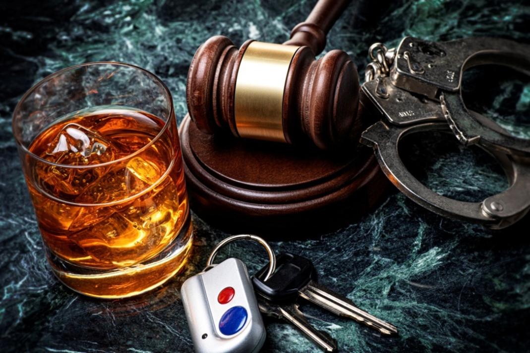 DUI Lawyer or Public Defender: Who Should You Choose?